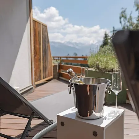 Cosy Piscine Vue Alpes Montana